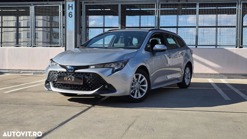 Toyota Corolla 1.8 HEV Business - 1