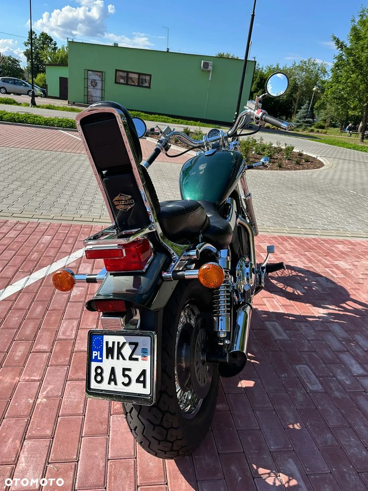 Suzuki Intruder - 14