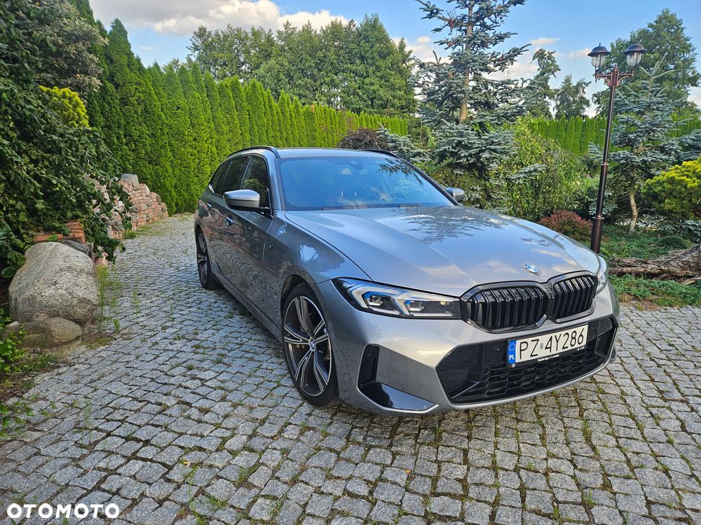 BMW Seria 3 330i Touring - 3