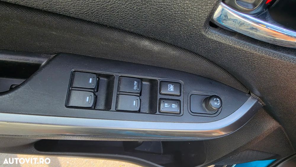 Suzuki Vitara 1.4 Passion - 13
