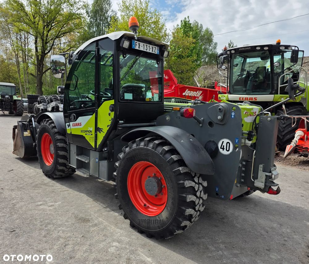 Claas Scorpion 741 VARIPOWER - 10