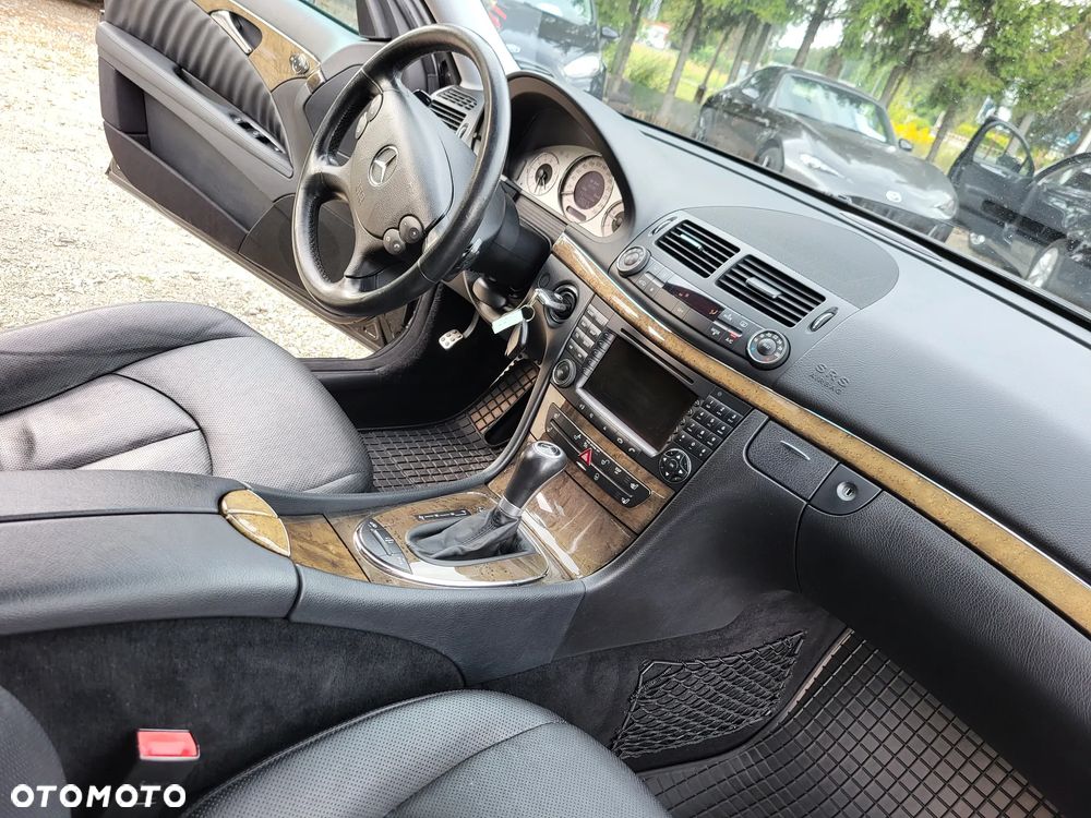 Mercedes-Benz Klasa E 320 CDI Avantgarde DPF Sport Edition AMG - 13
