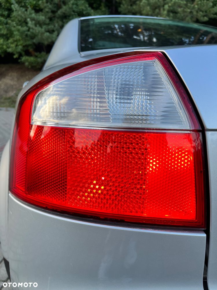 Audi A4 Limousine - 9