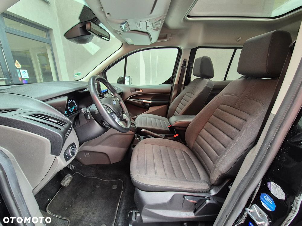 Ford Tourneo Connect Grand - 17