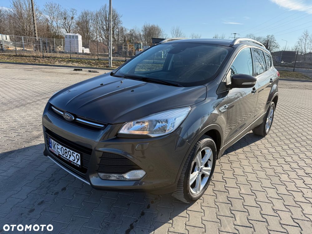 Ford Kuga 1.5 EcoBoost 2x4 Titanium - 1