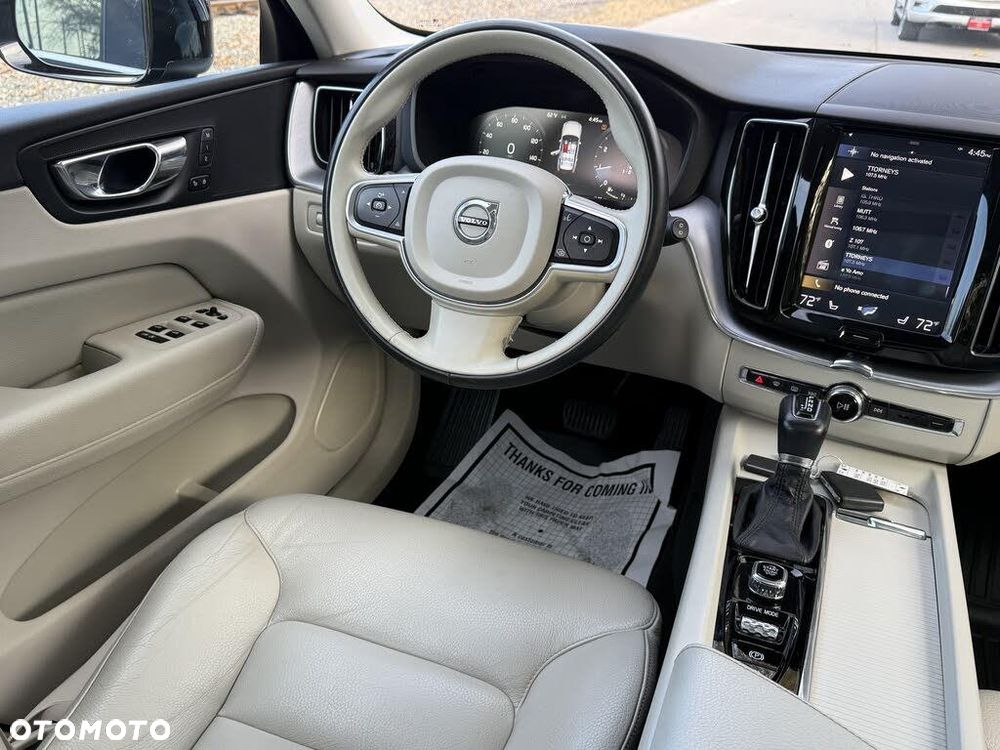 Volvo XC 60 T5 AWD Geartronic Momentum - 21