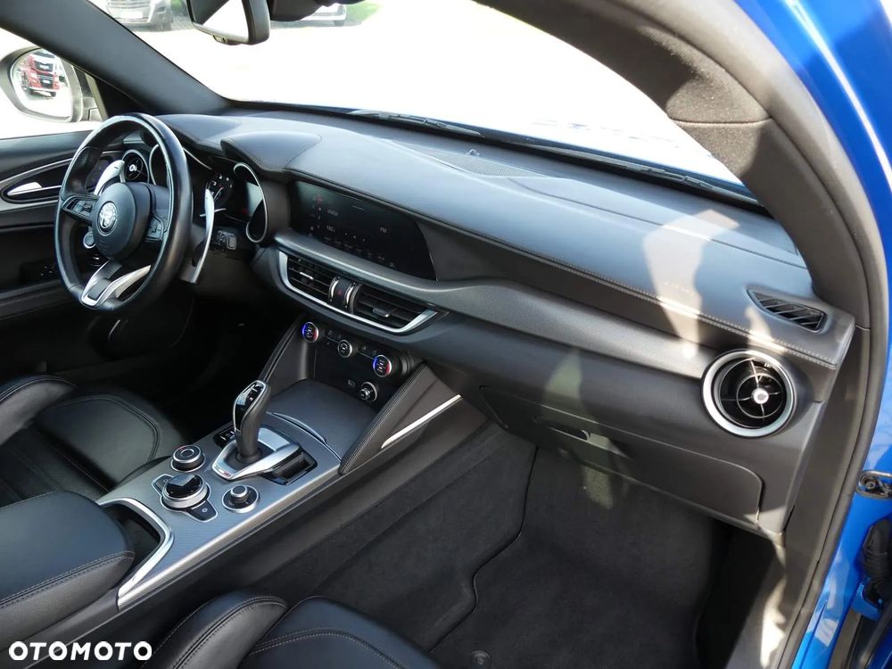 Alfa Romeo Stelvio 2.0 Turbo Veloce Q4 - 5