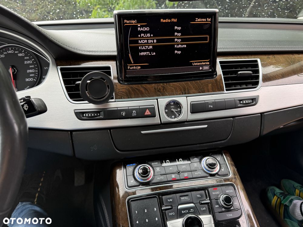 Audi A8 - 5