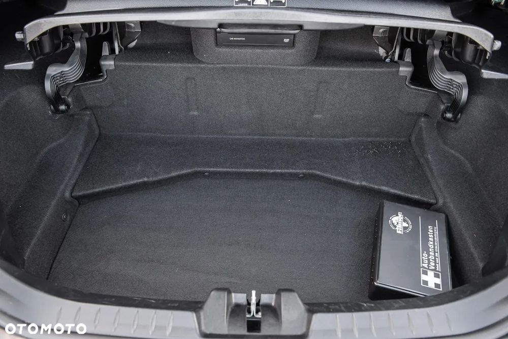 Mercedes-Benz SLK 300 7G-TRONIC - 22