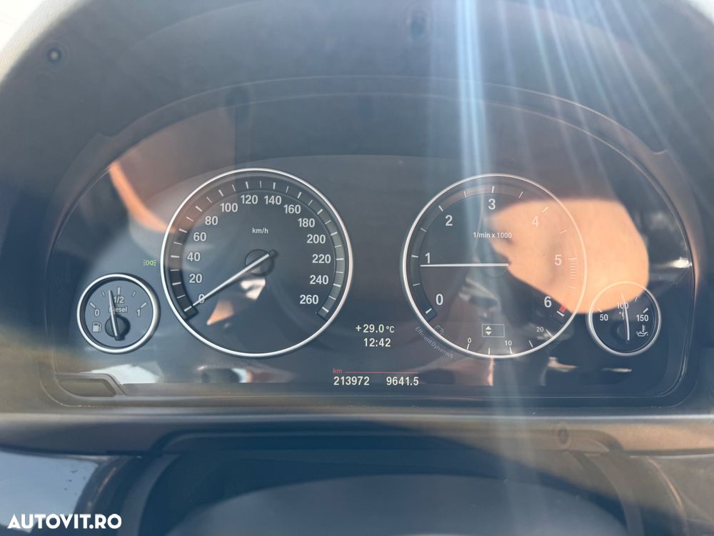 BMW Seria 5 520d - 16