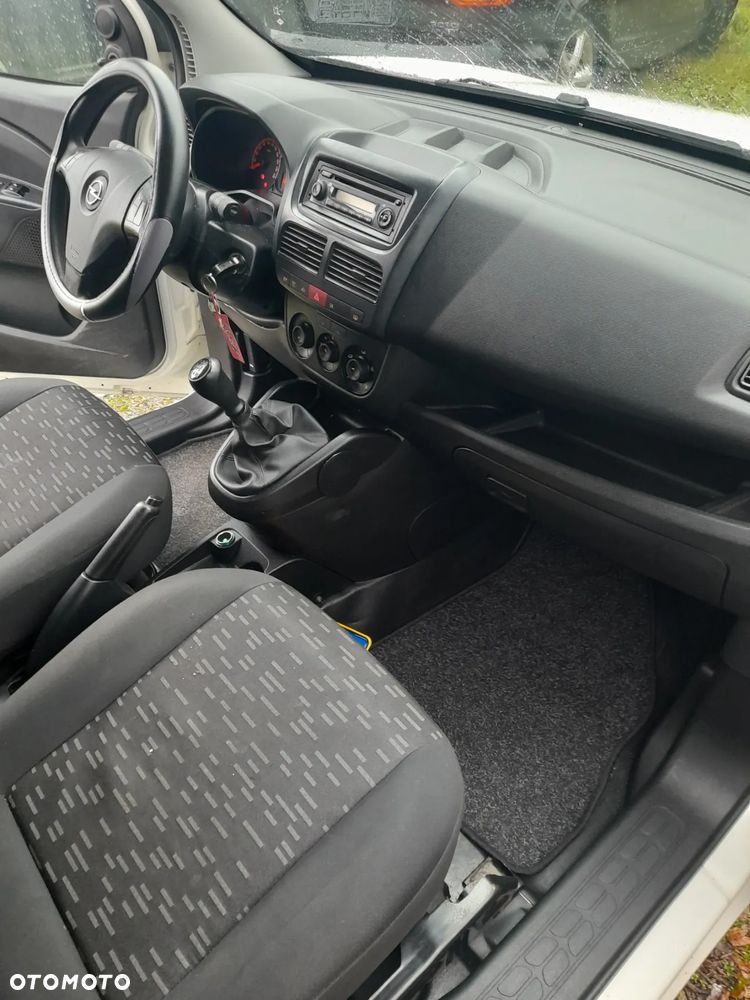 Opel Combo - 8