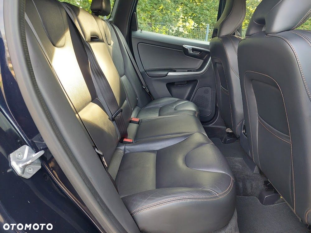 Volvo XC 60 D4 Geartronic Summum - 23