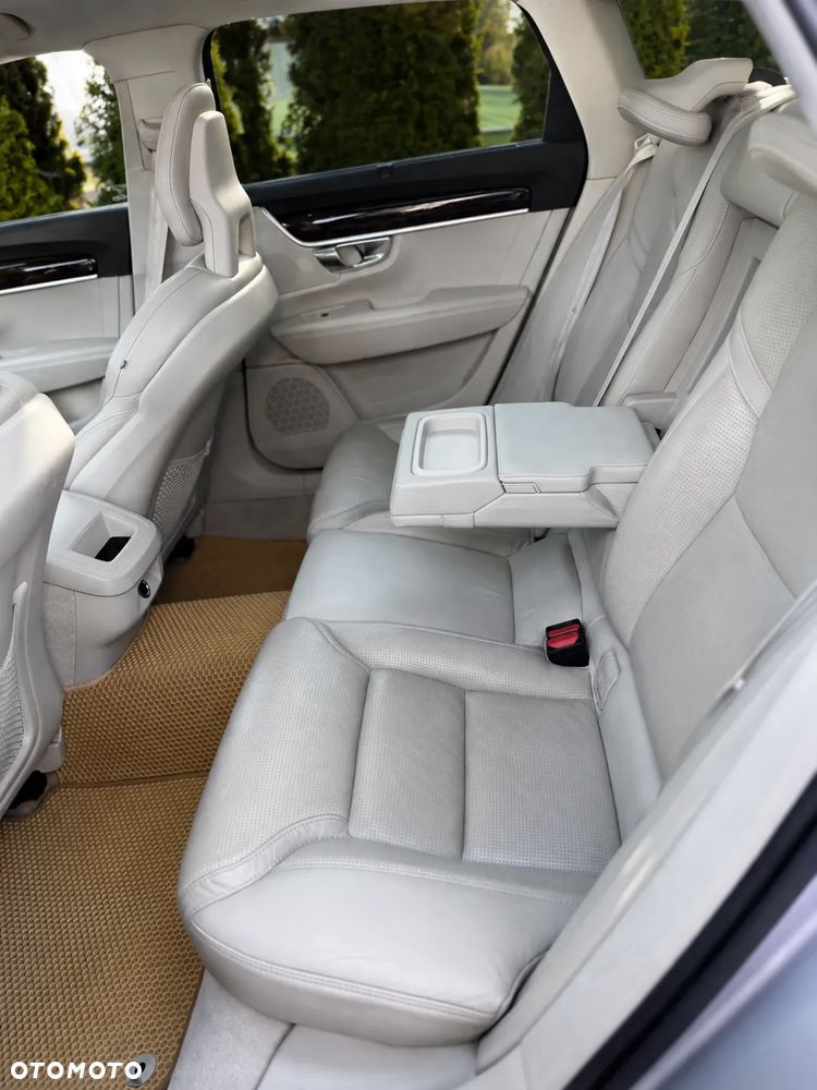 Volvo V90 D4 Inscription - 23