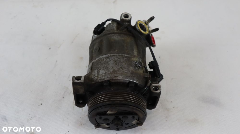 VOLVO V70 III 2.4 D5 SPRĘŻARKA KLIMATYZACJI P30630921 - 2