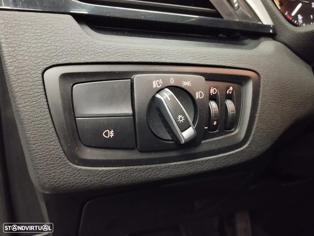 BMW X1 25 e xDrive Corporate Edition - 22