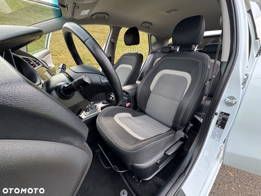 Kia Ceed 1.6 GDI Platinum Edition - 27
