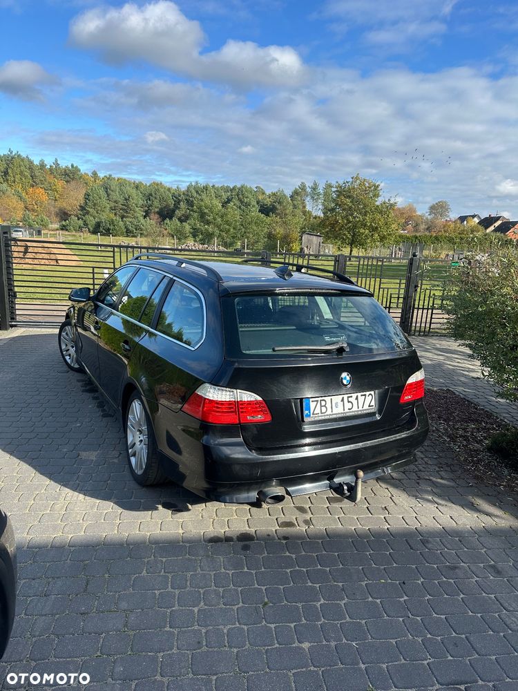 BMW Seria 5 520d Touring - 1