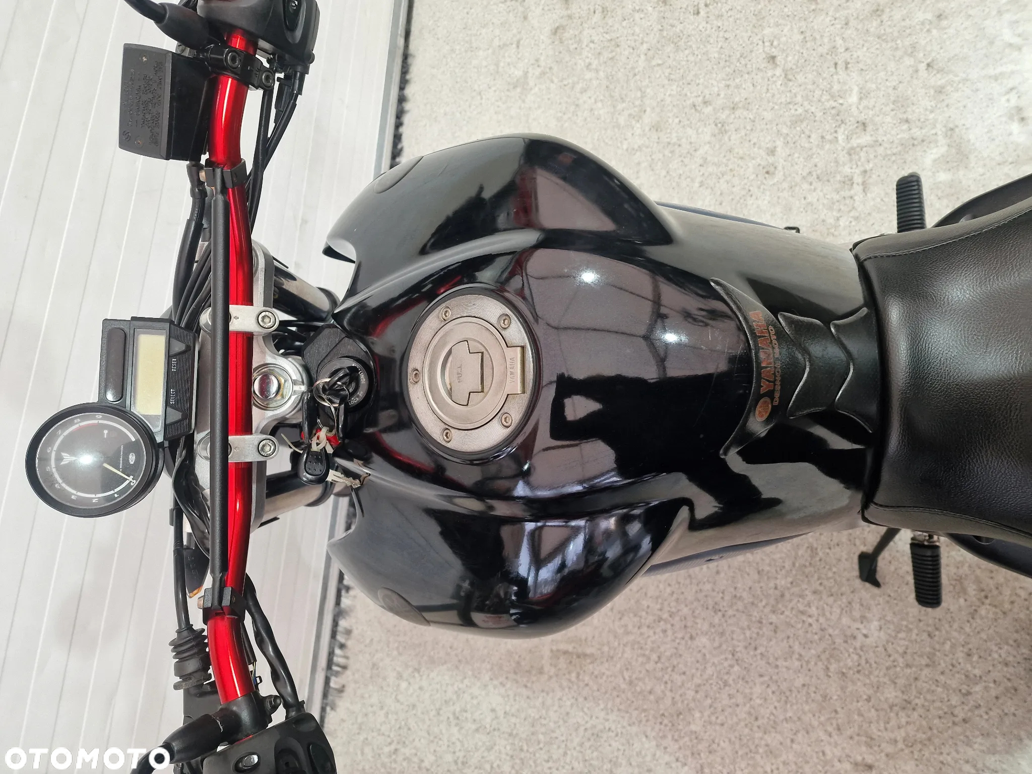 Yamaha MT - 27