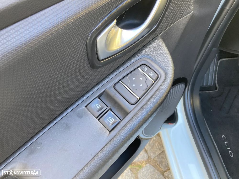 Renault Clio Sport Tourer Energy TCe 90 Start & Stop Dynamique - 26