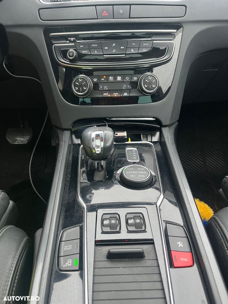 Peugeot 508 RXH Hybrid4 - 17
