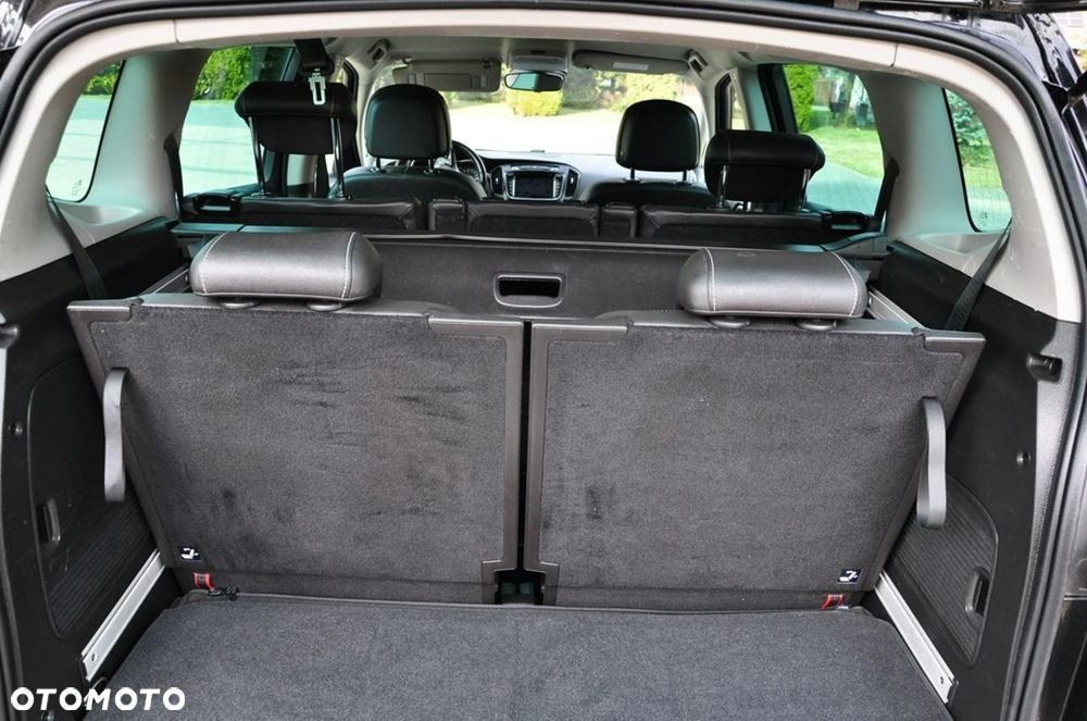 Opel Zafira - 26