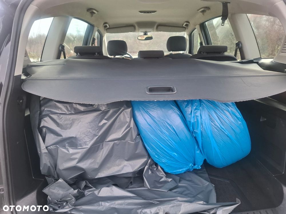 Ford S-Max 2.0 TDCi DPF Ambiente - 18