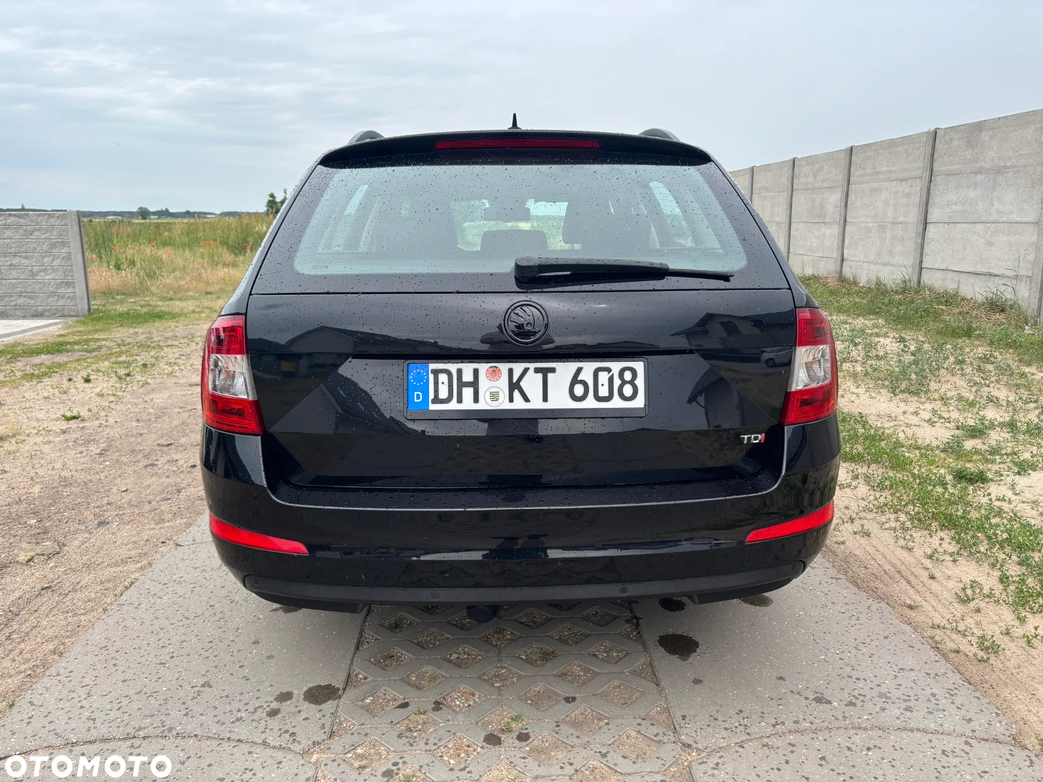 Skoda Octavia Combi 2.0 TDI DSG L&K - 7