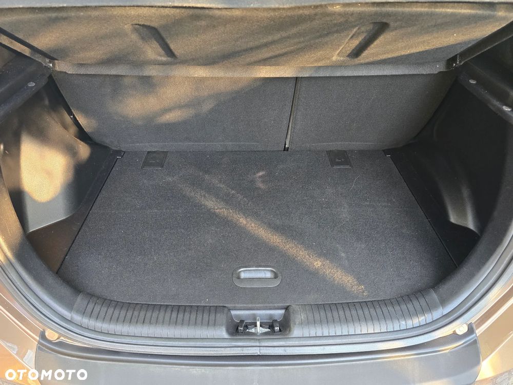 Hyundai ix20 1.4 Premium - 11