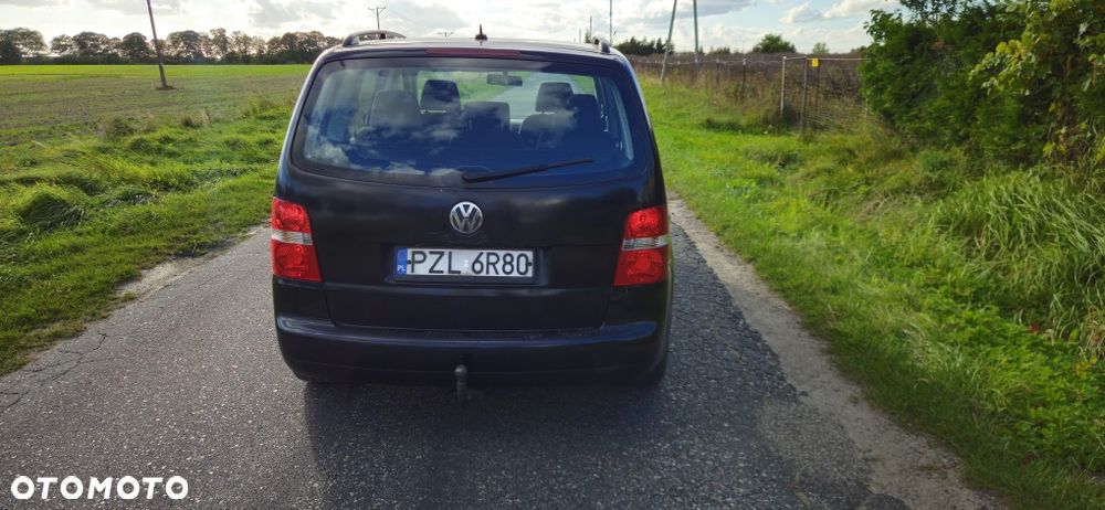 Volkswagen Touran - 2