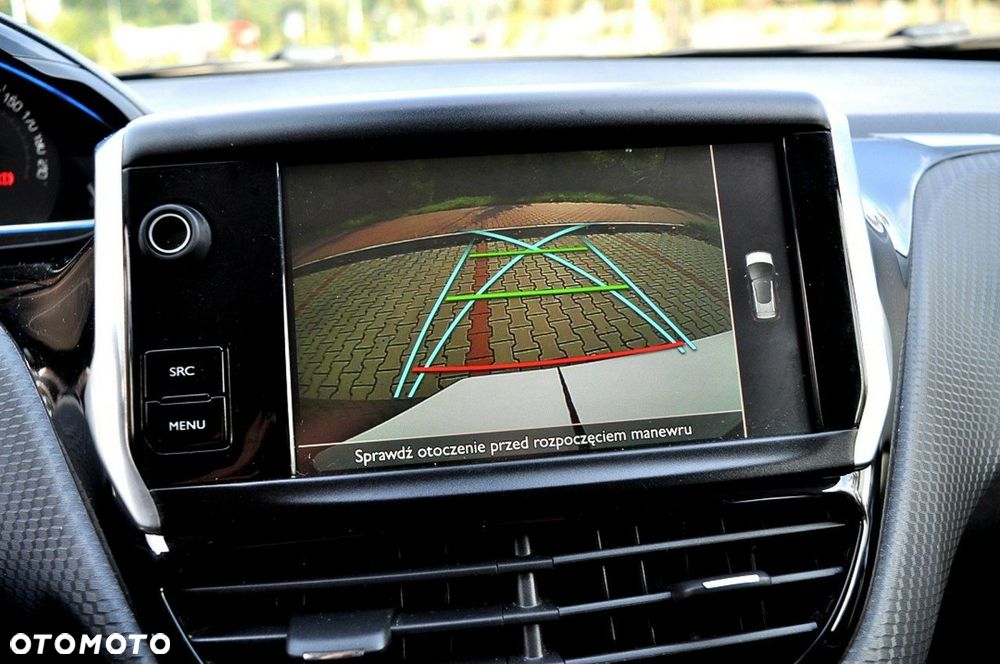 Peugeot 2008 1.2 Pure Tech GPF Allure S&S - 27