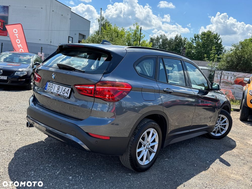 BMW X1 sDrive16d - 10