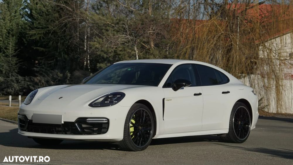 Porsche Panamera 4 E-Hybrid - 2