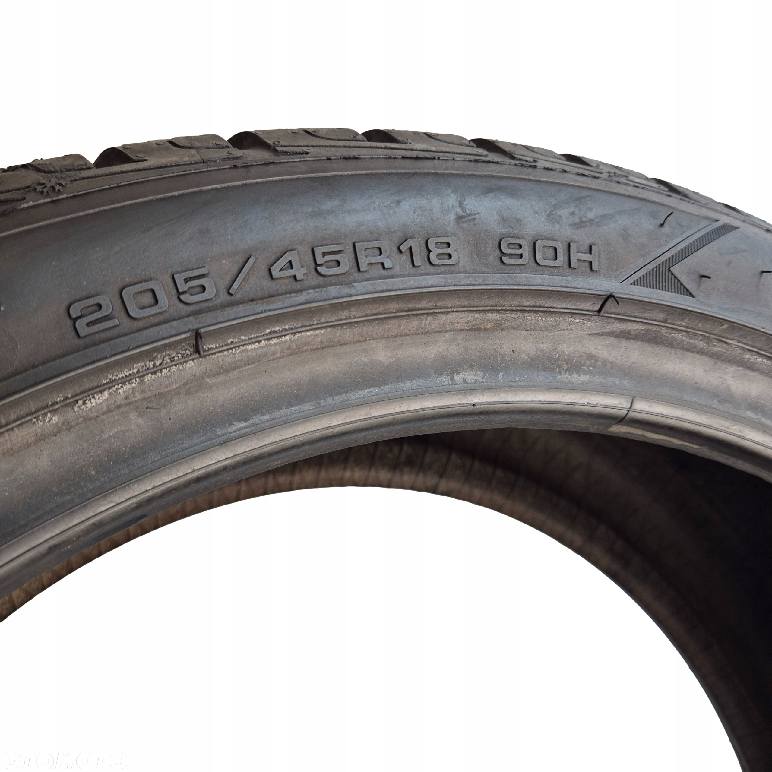 Goodyear ultragrip performance GEN 1 205/45 R18 90H 8mm 2020 - 3
