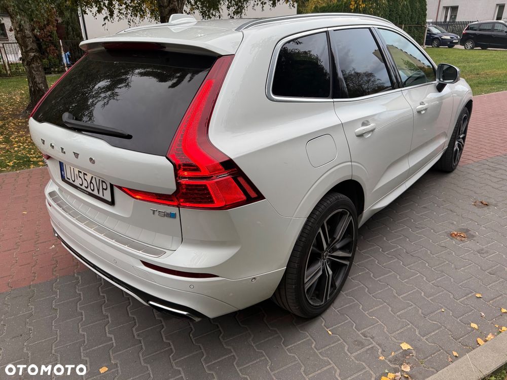 Volvo XC 60 T5 AWD R-Design - 1