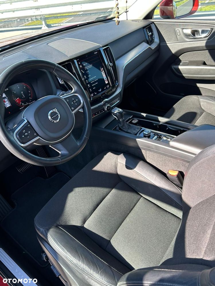 Volvo XC 60 - 4