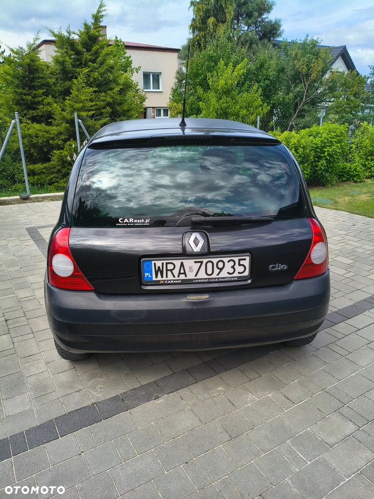 Renault Clio 1.2 16V Confort Dynamique - 2