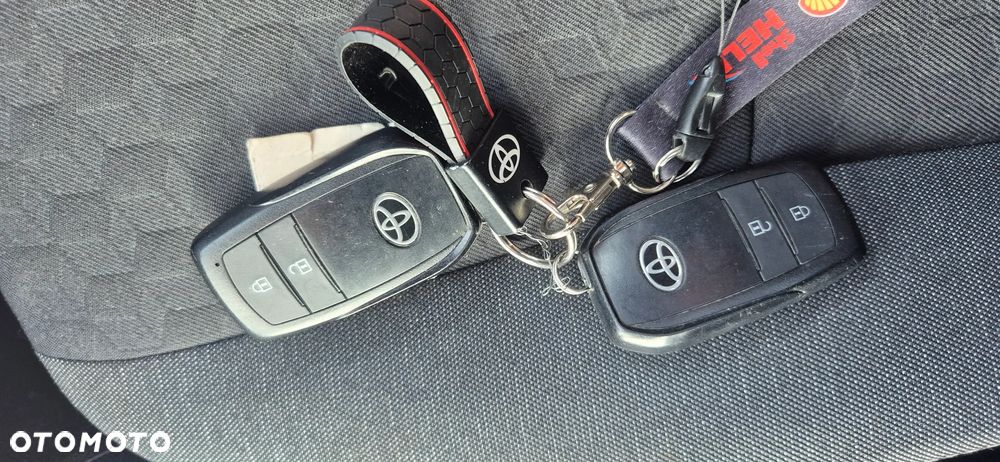 Toyota Yaris 1.5 VVT-i Team Deutschland - 15