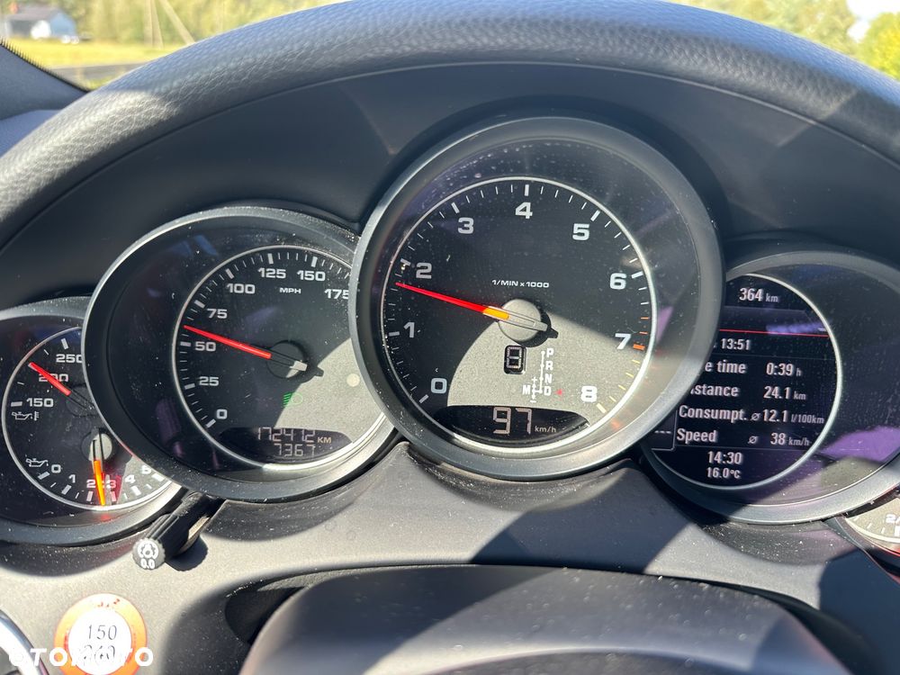 Porsche Cayenne Platinum Edition - 23