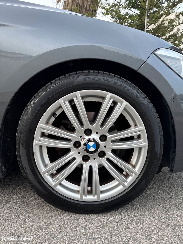 BMW 118 dA Pack M - 12