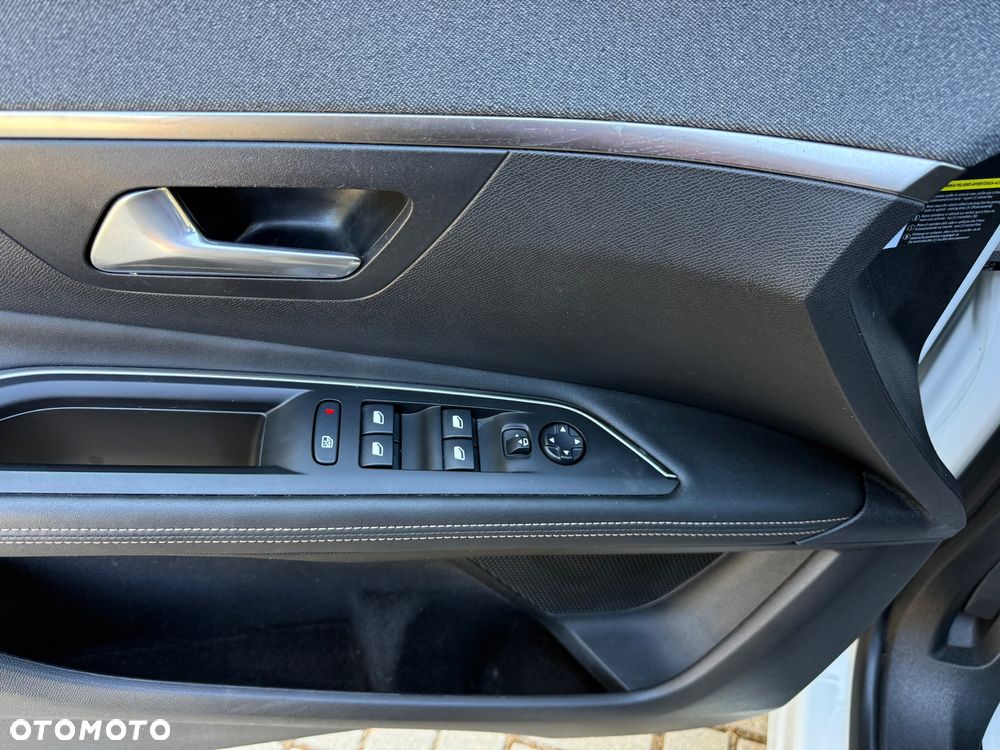 Peugeot 3008 1.5 BlueHDi GT Pack S&S EAT8 - 23