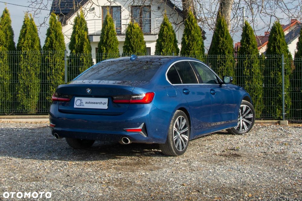 BMW Seria 3 320d xDrive Luxury Line - 4