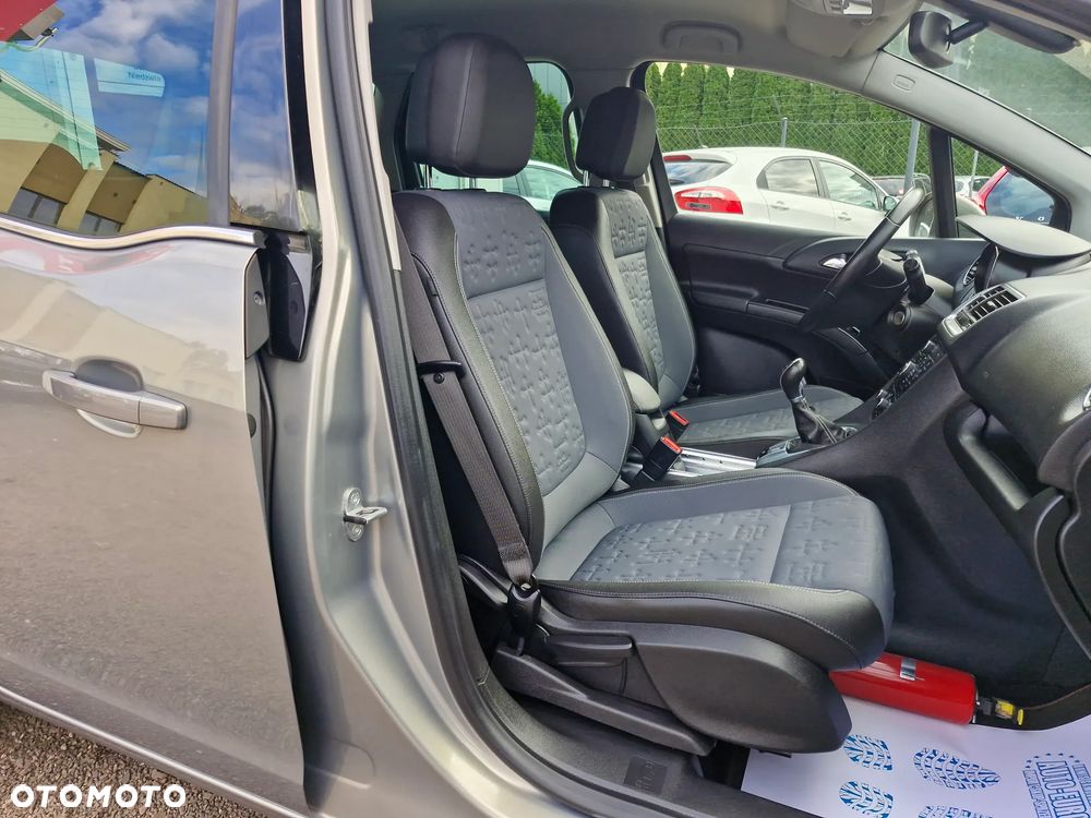 Opel Meriva 1.4 Cosmo - 16