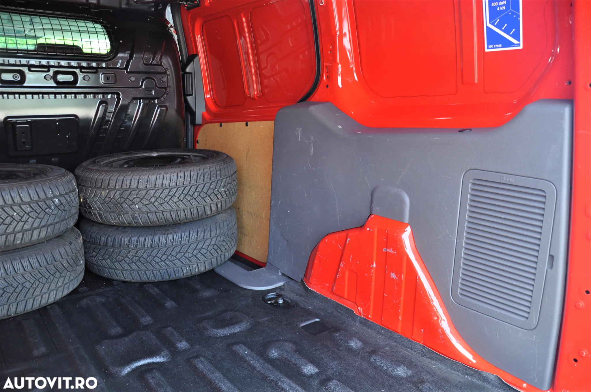 Ford Transit Connect Furgon Maxi - 11