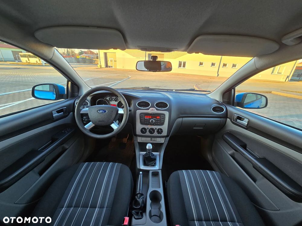 Ford Focus - 10
