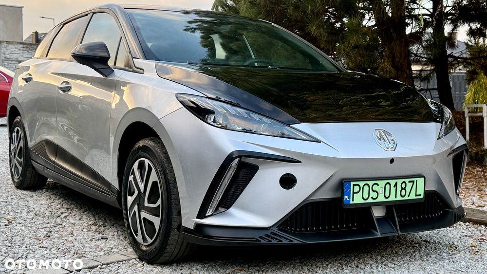 MG 4 Luxury 49 kWh - 17