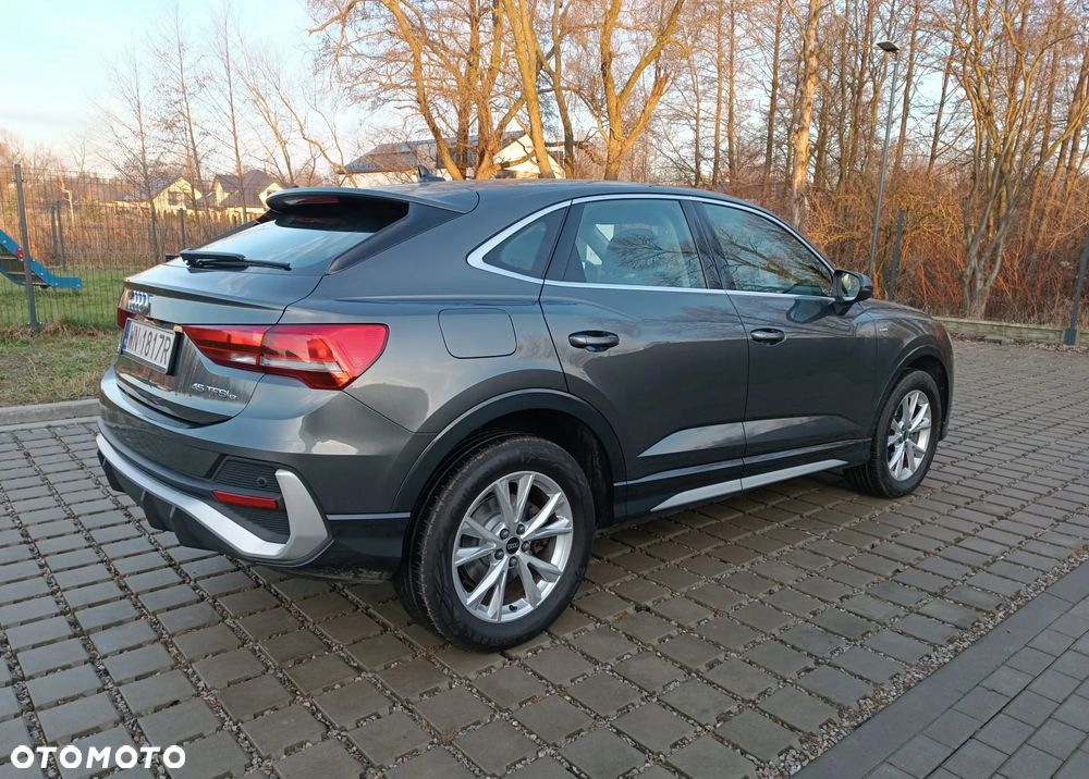 Audi Q3 Sportback - 9