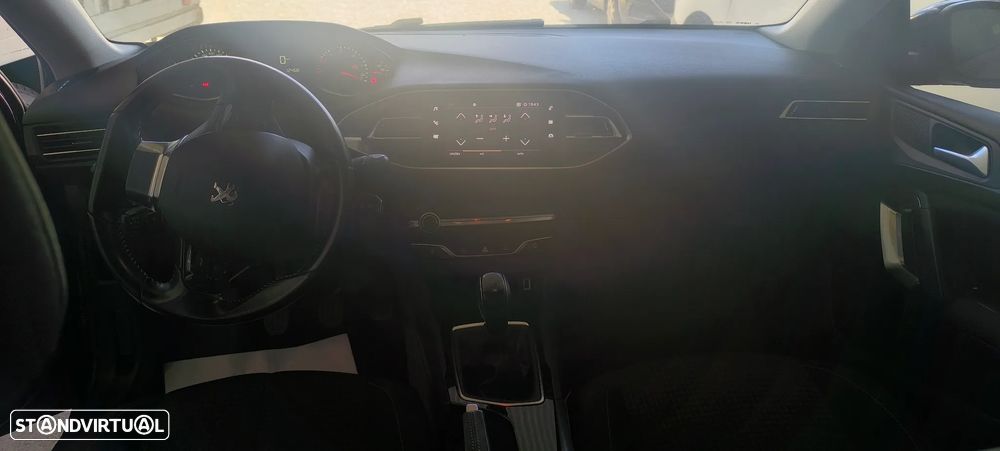 Peugeot 308 SW - 13