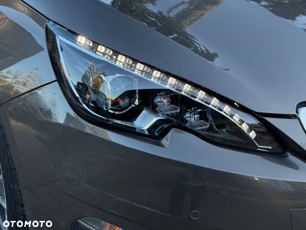 Peugeot 308 SW BlueHDi 150 Automatik Stop & Start Allure - 10