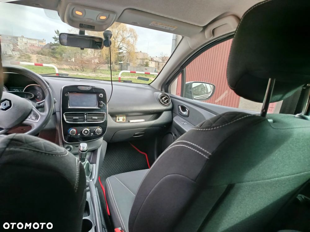 Renault Clio 1.2 16V 75 LIMITED - 8