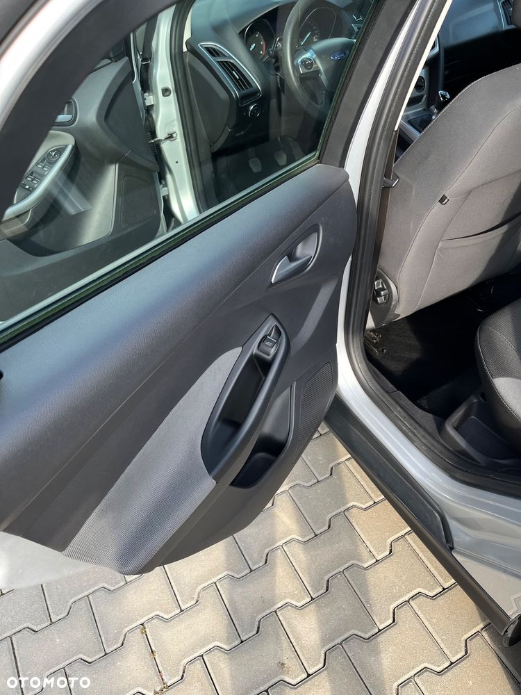 Ford Focus - 13